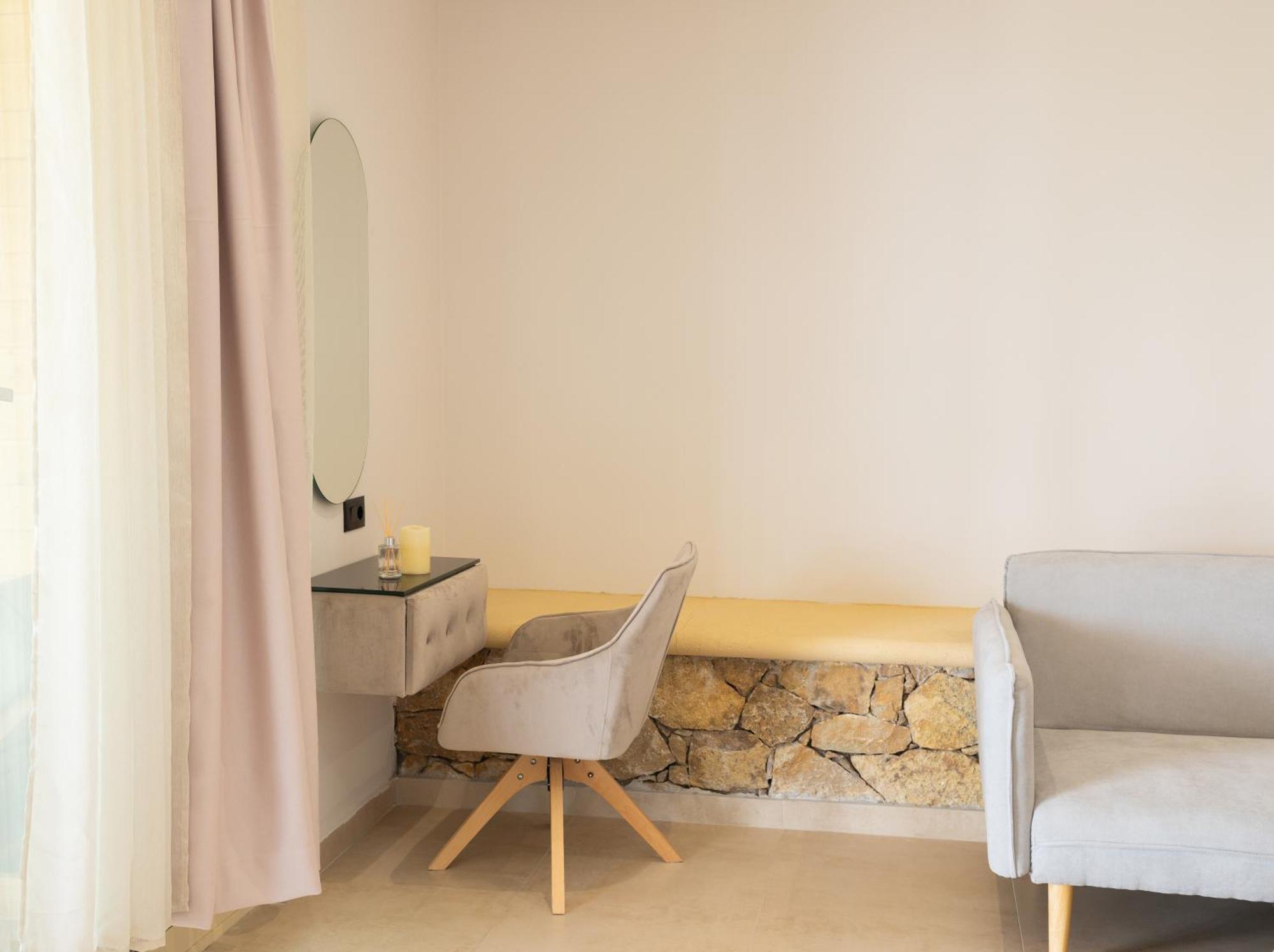 Sanimar Hotel Kassandria Bilik gambar